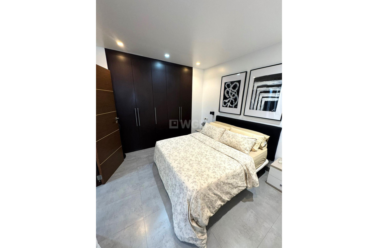 Wiederverkauf - Wohnung - Torrevieja - Centro