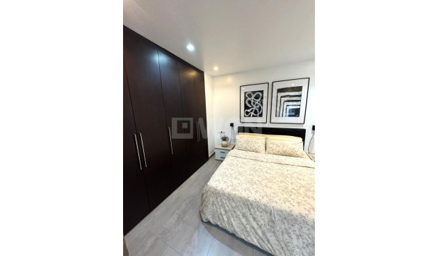 Wiederverkauf - Wohnung - Torrevieja - Centro