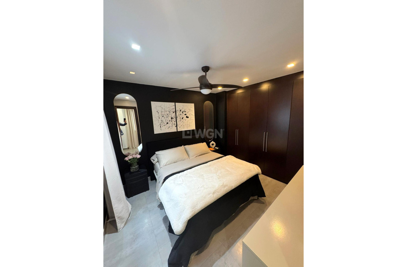 Wiederverkauf - Wohnung - Torrevieja - Centro