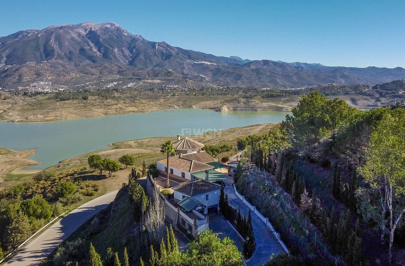 Odsprzedaż - Villa - Vinuela - Inland