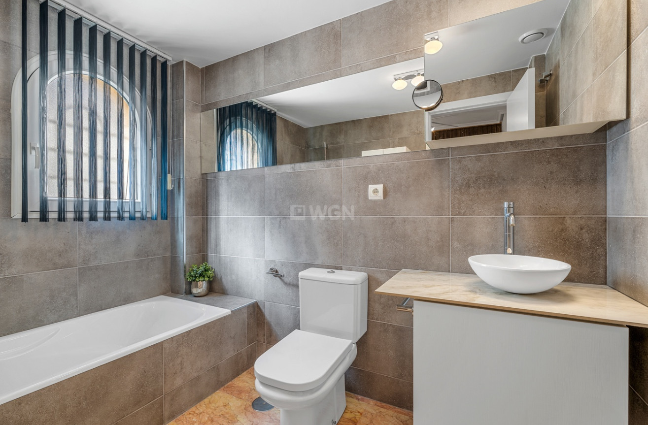 Odsprzedaż - Mieszkanie w bloku - Altea - Costa Blanca