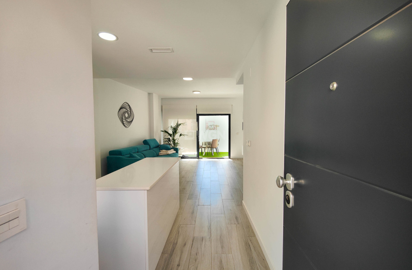 Odsprzedaż - Mieszkanie w bloku - Guardamar del Segura - Costa Blanca