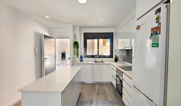 Odsprzedaż - Mieszkanie w bloku - Guardamar del Segura - Costa Blanca