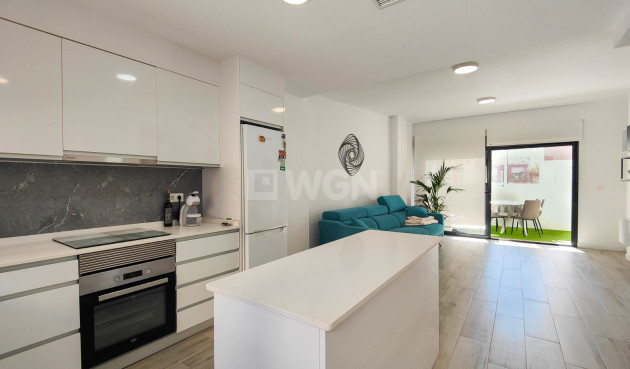 Odsprzedaż - Mieszkanie w bloku - Guardamar del Segura - Costa Blanca