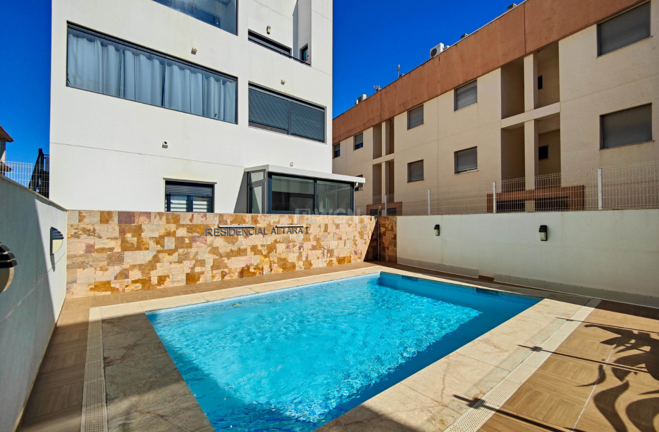 Odsprzedaż - Mieszkanie w bloku - Guardamar del Segura - Costa Blanca