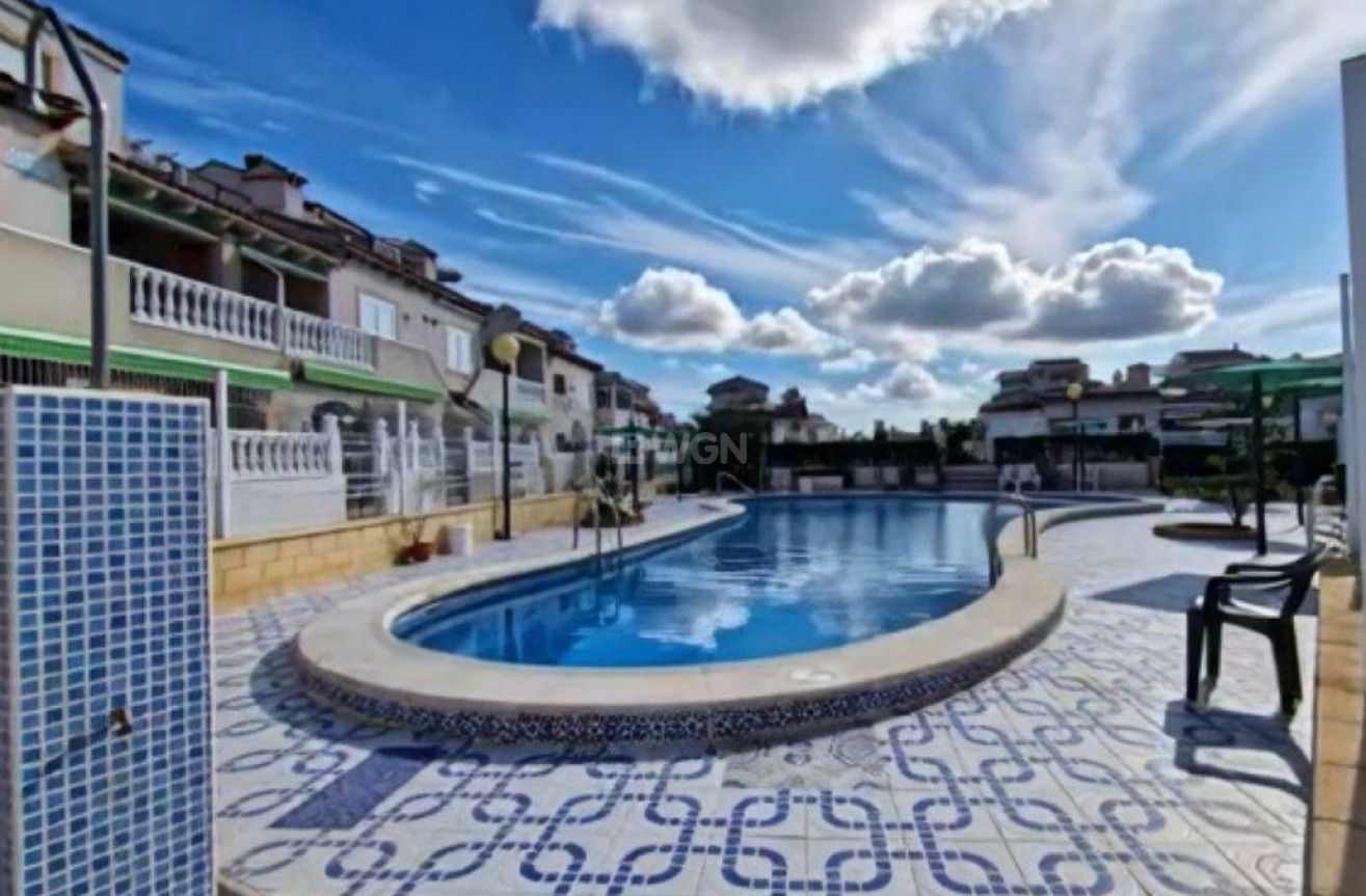 Odsprzedaż - Bungalow - Guardamar del Segura - El Moncayo