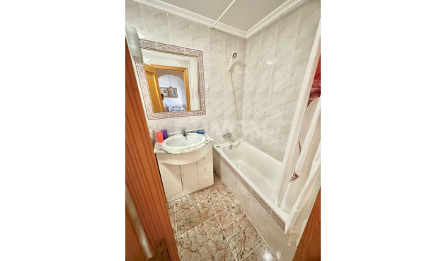 Odsprzedaż - Bungalow - Guardamar del Segura - El Moncayo