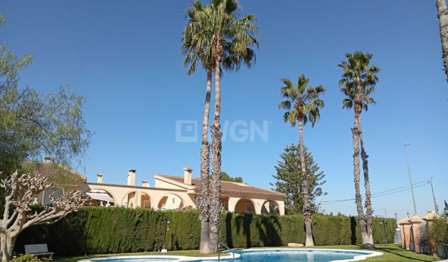 Odsprzedaż - Kamienica - Catral - Costa Blanca