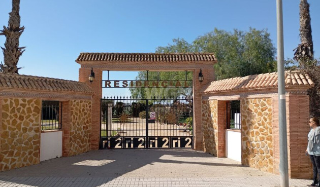 Odsprzedaż - Kamienica - Catral - Costa Blanca