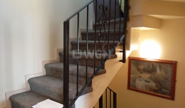 Odsprzedaż - Kamienica - Catral - Costa Blanca