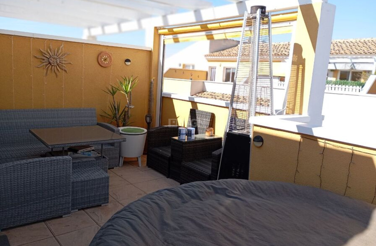 Odsprzedaż - Kamienica - Catral - Costa Blanca