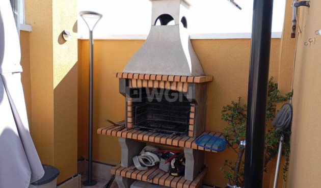 Odsprzedaż - Kamienica - Catral - Costa Blanca