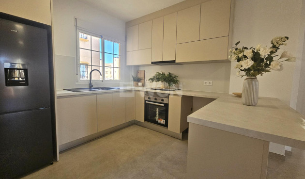 Odsprzedaż - Mieszkanie w bloku - Orihuela Costa - Lomas de Cabo Roig