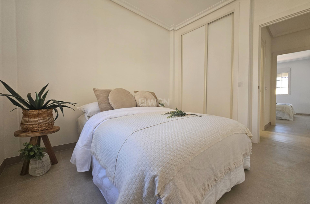 Odsprzedaż - Mieszkanie w bloku - Orihuela Costa - Lomas de Cabo Roig