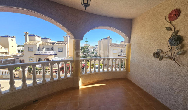 Odsprzedaż - Mieszkanie w bloku - Orihuela Costa - Lomas de Cabo Roig