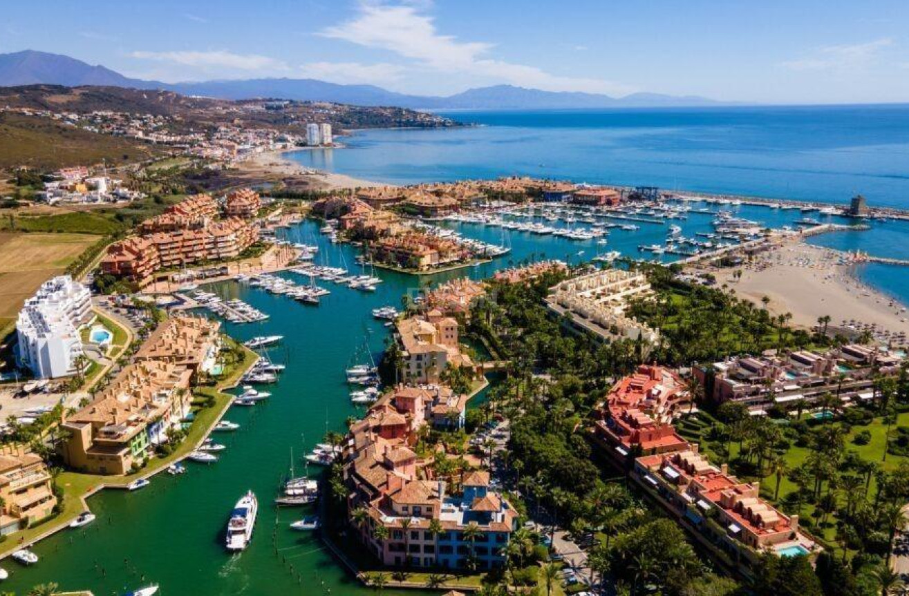 New Build - Apartment / flat - La Linea De La Concepcion - Alcaidesa