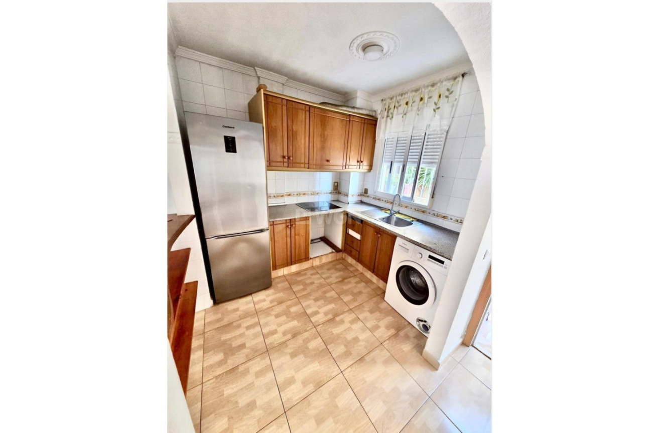 Odsprzedaż - Kamienica - Playa Flamenca - Costa Blanca