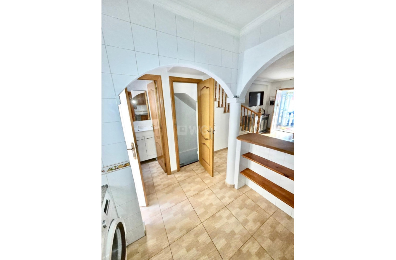 Odsprzedaż - Kamienica - Playa Flamenca - Costa Blanca