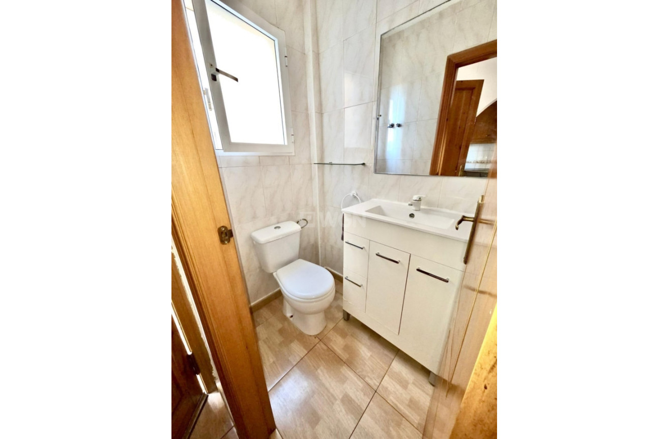 Odsprzedaż - Kamienica - Playa Flamenca - Costa Blanca