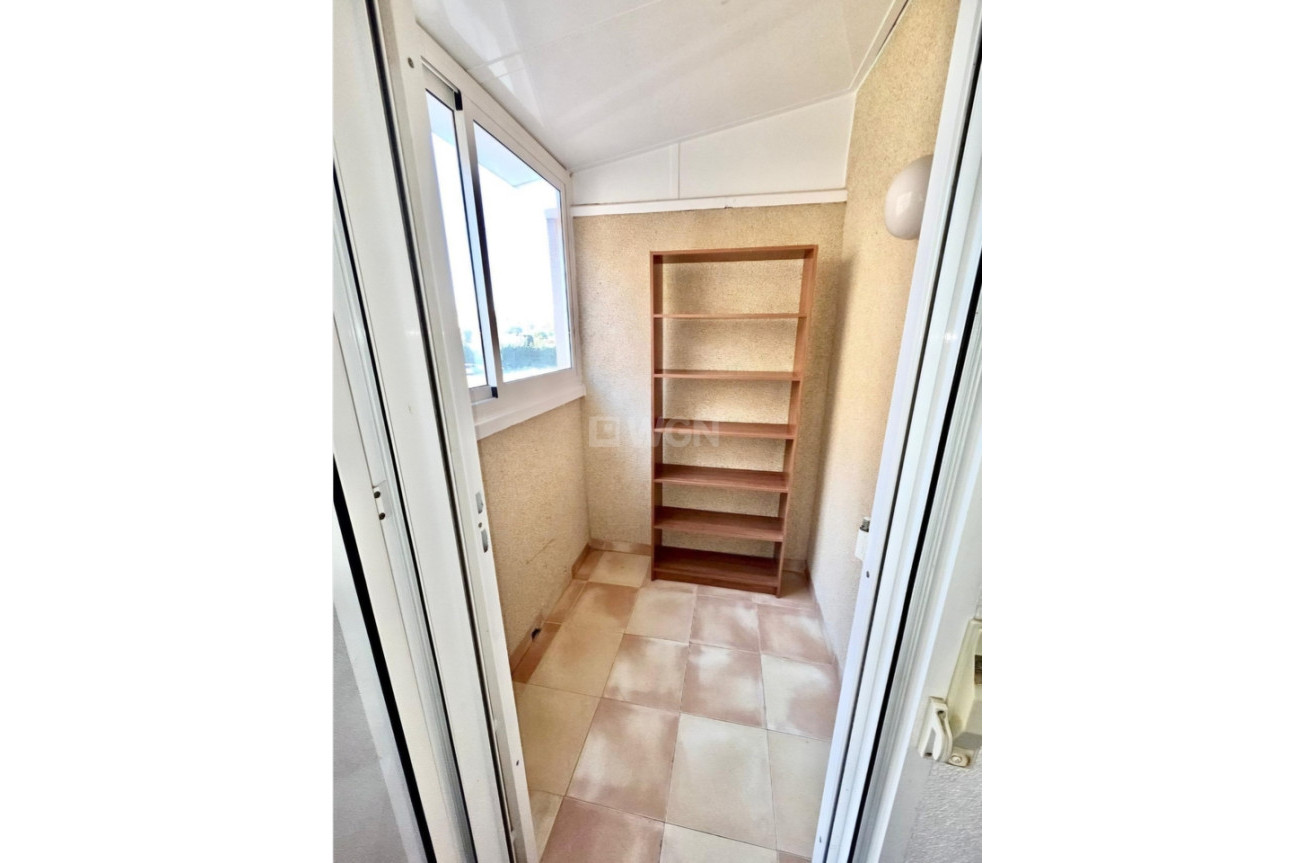 Odsprzedaż - Kamienica - Playa Flamenca - Costa Blanca