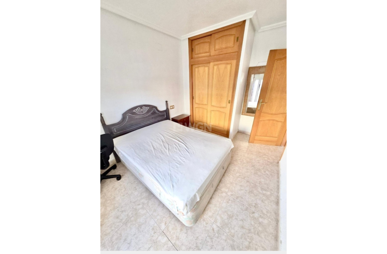 Odsprzedaż - Kamienica - Playa Flamenca - Costa Blanca