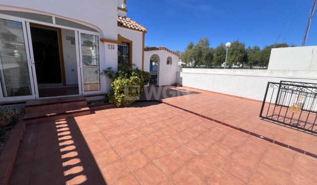 Odsprzedaż - Villa - Orihuela - Inland