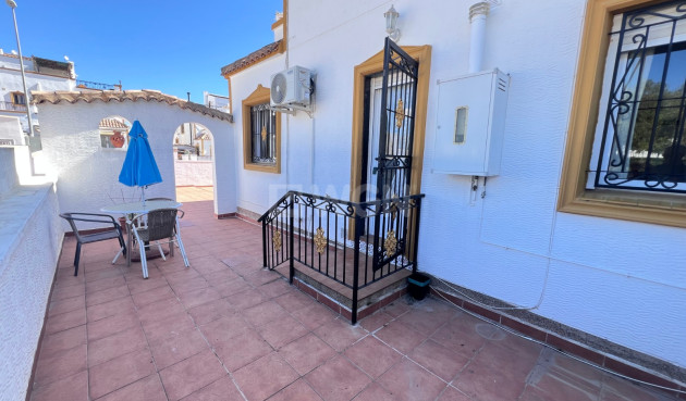 Odsprzedaż - Villa - Orihuela - Inland