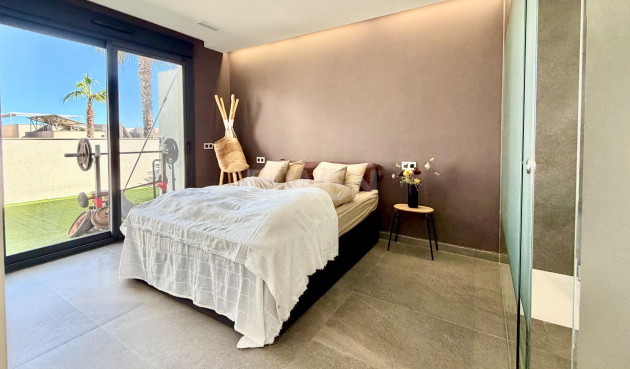 Odsprzedaż - Villa - San Miguel de Salinas - Bellavista