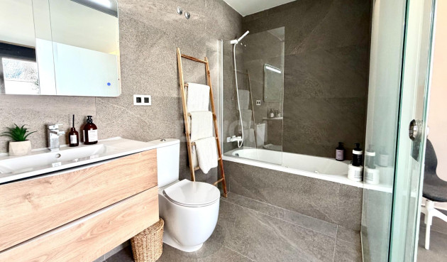 Odsprzedaż - Villa - San Miguel de Salinas - Bellavista