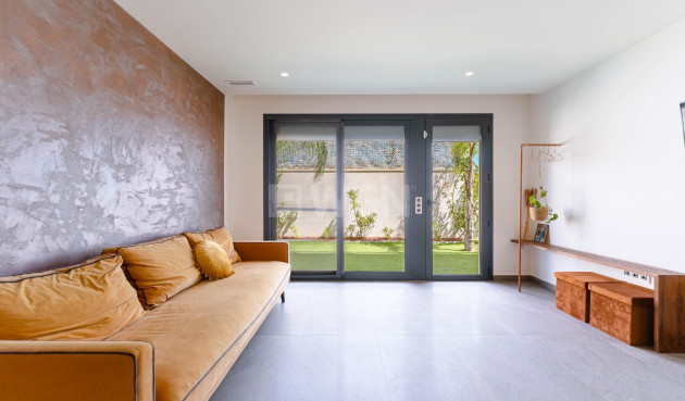 Odsprzedaż - Villa - San Miguel de Salinas - Bellavista