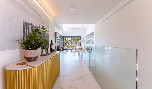 Odsprzedaż - Villa - San Miguel de Salinas - Bellavista