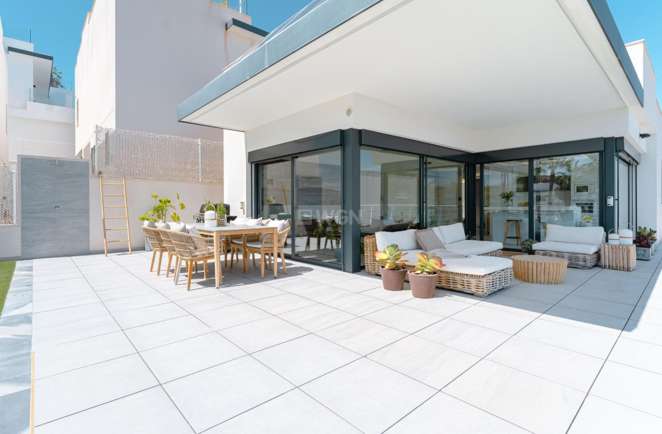 Odsprzedaż - Villa - San Miguel de Salinas - Bellavista