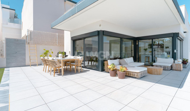 Odsprzedaż - Villa - San Miguel de Salinas - Bellavista