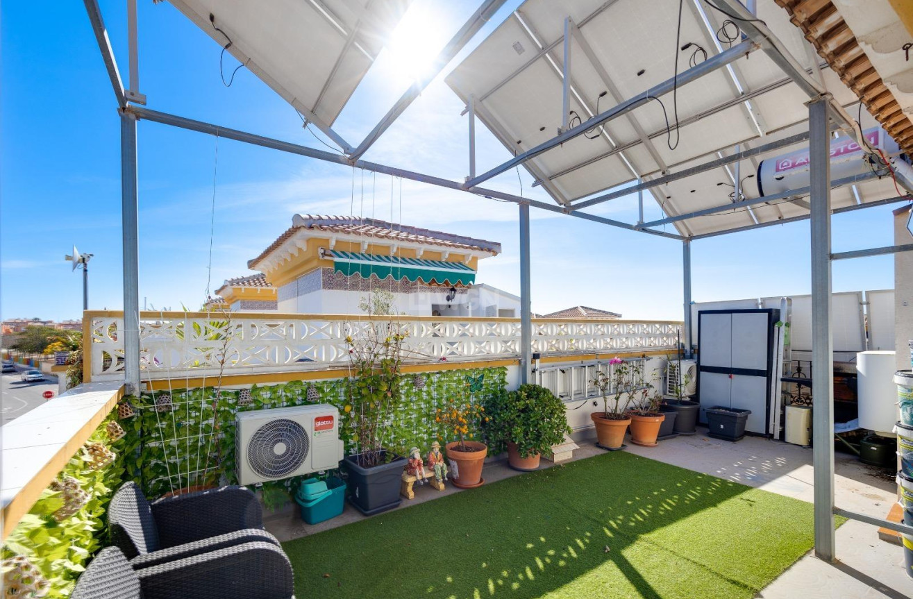 Odsprzedaż - Kamienica - Torrevieja - aguas nuevas