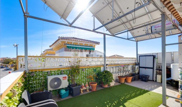 Odsprzedaż - Kamienica - Torrevieja - aguas nuevas