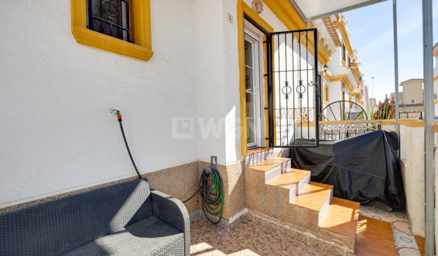 Odsprzedaż - Kamienica - Torrevieja - aguas nuevas