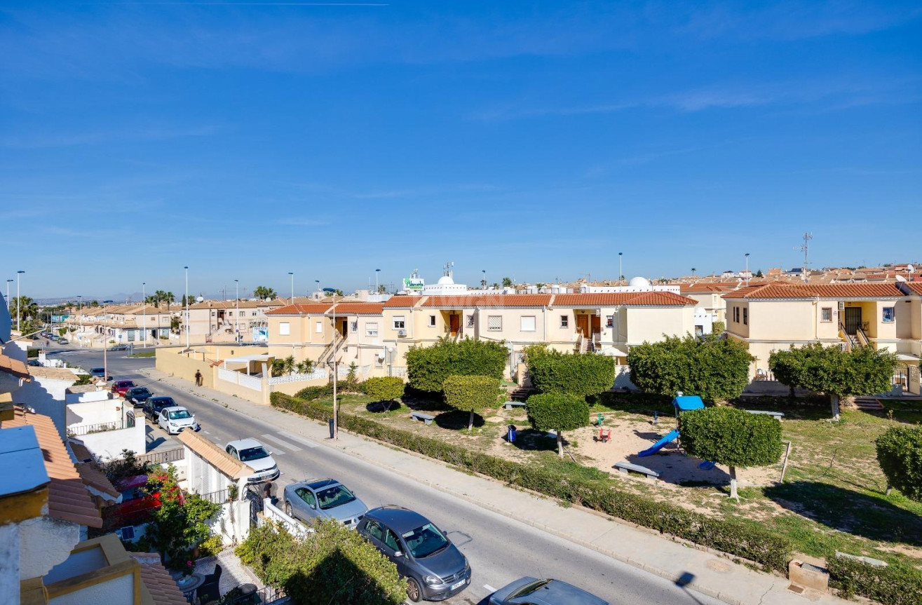 Odsprzedaż - Kamienica - Torrevieja - aguas nuevas