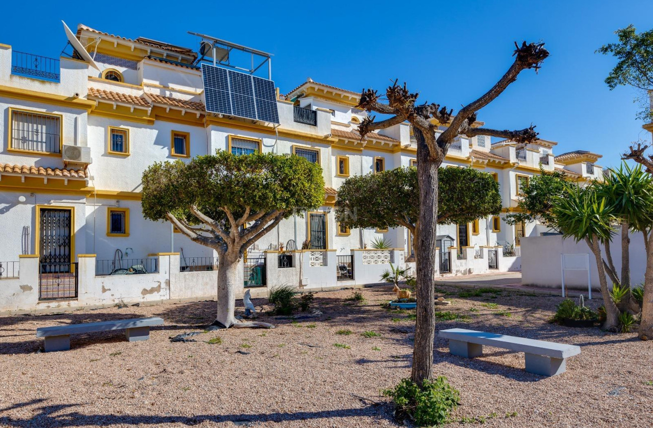 Odsprzedaż - Kamienica - Torrevieja - aguas nuevas