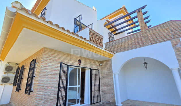 Odsprzedaż - Villa - Vinuela - Inland