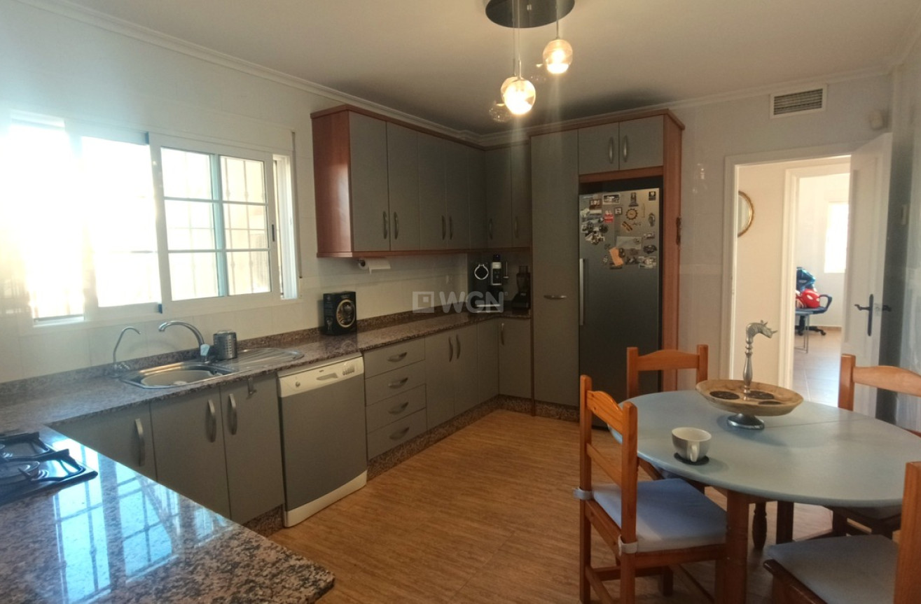 Odsprzedaż - Villa - Avileses - Inland