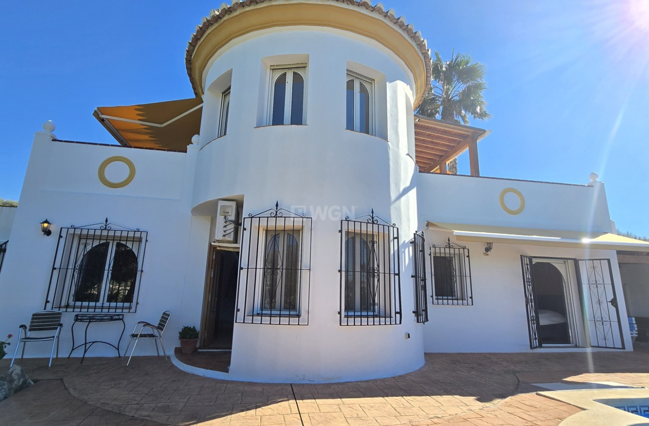 Odsprzedaż - Villa - Alcaucín - Inland