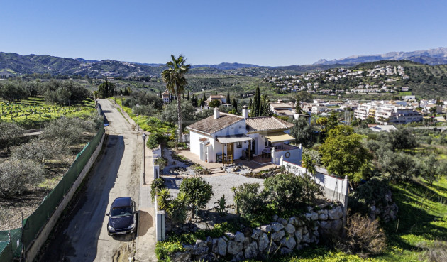 Odsprzedaż - Villa - Alcaucín - Inland