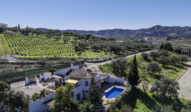 Odsprzedaż - Villa - Alcaucín - Inland