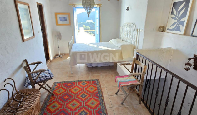 Odsprzedaż - Kamienica - Vinuela - Inland