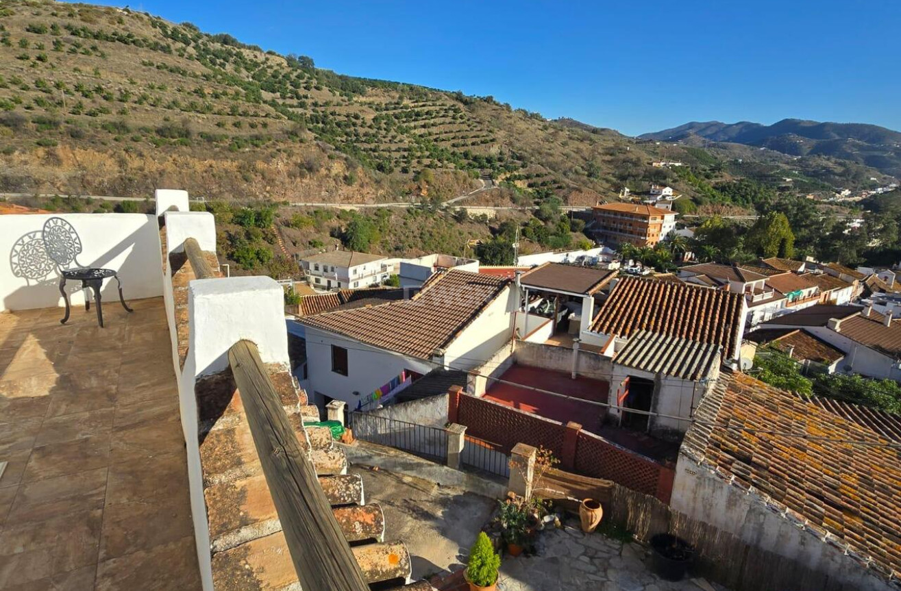 Odsprzedaż - Kamienica - Vinuela - Inland