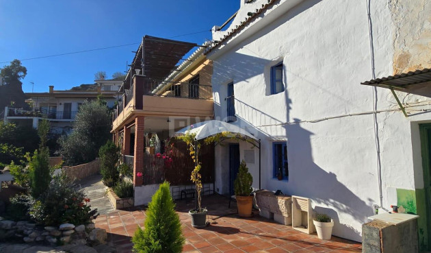 Odsprzedaż - Kamienica - Vinuela - Inland