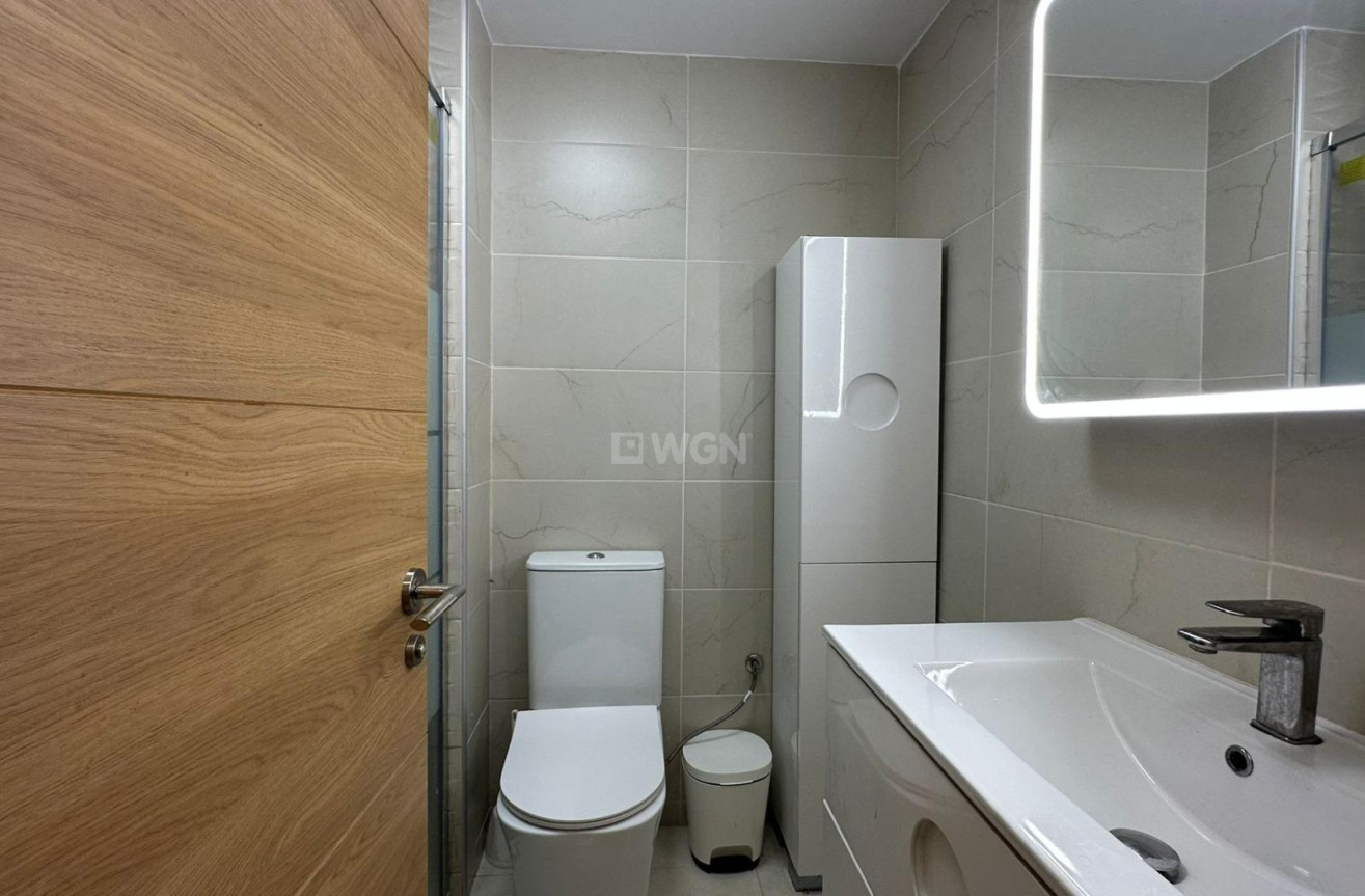 Odsprzedaż - Mieszkanie w bloku - Torrevieja - La Mata Pueblo