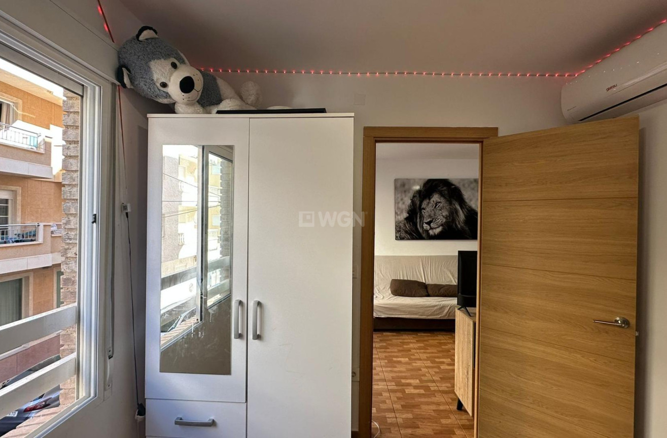 Odsprzedaż - Mieszkanie w bloku - Torrevieja - La Mata Pueblo