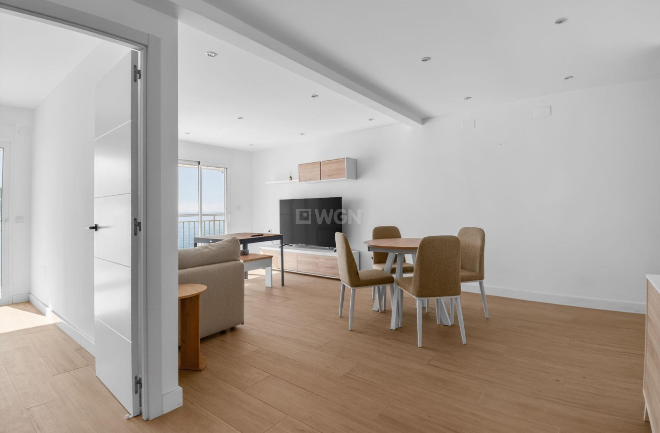 Odsprzedaż - Mieszkanie w bloku - Torrevieja - Playa del Cura