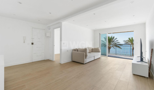 Odsprzedaż - Mieszkanie w bloku - Torrevieja - Playa del Cura